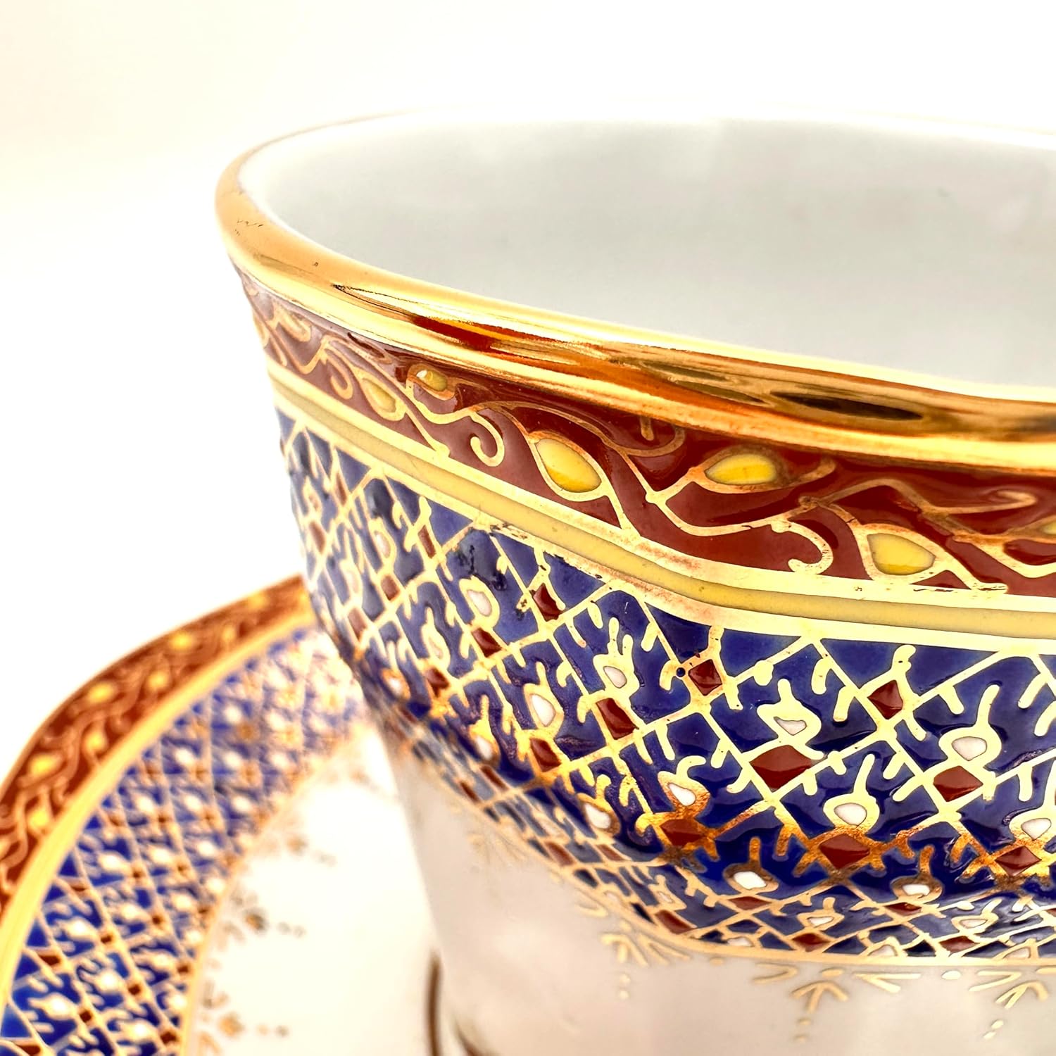 タイ王室御用達手書き ベンジャロン焼カップ＆ソーサー B1【再値下げ】タイ王室御用達 高級カップ・ソーサー